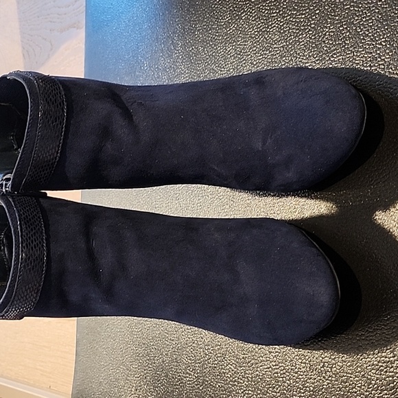 Ankle boot - Picture 1 of 6